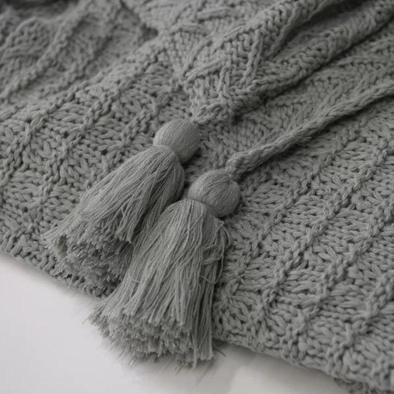 Bellago Knitted Tassel Throw