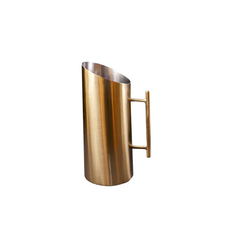 Winette Pitcher